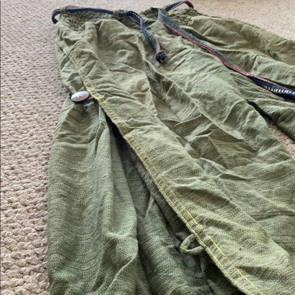 Parachute Thai pants!